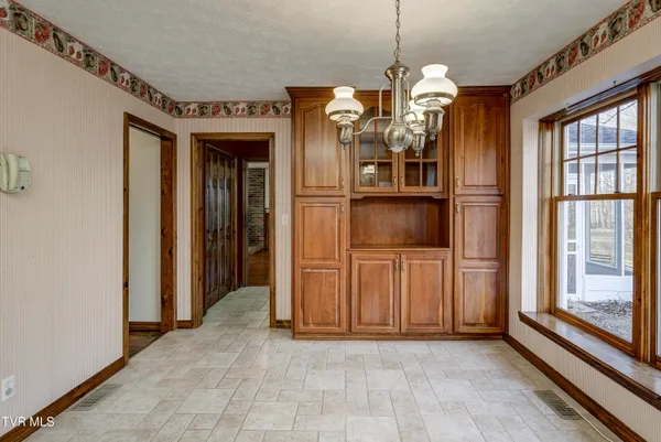 $965,000 | 150 Miller Crossing, Jonesborough, TN 37659