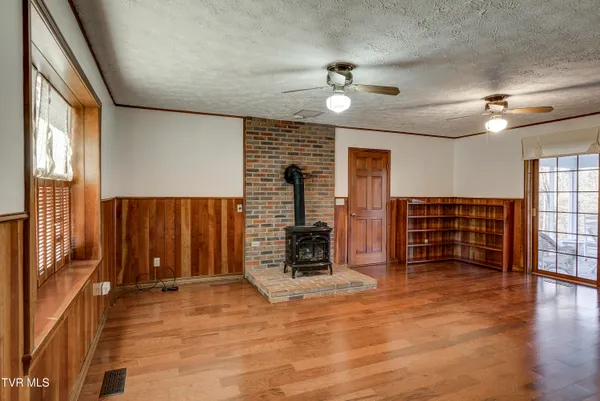 $965,000 | 150 Miller Crossing, Jonesborough, TN 37659