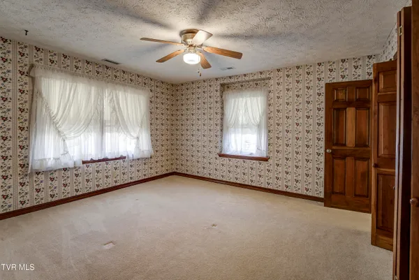 $965,000 | 150 Miller Crossing, Jonesborough, TN 37659