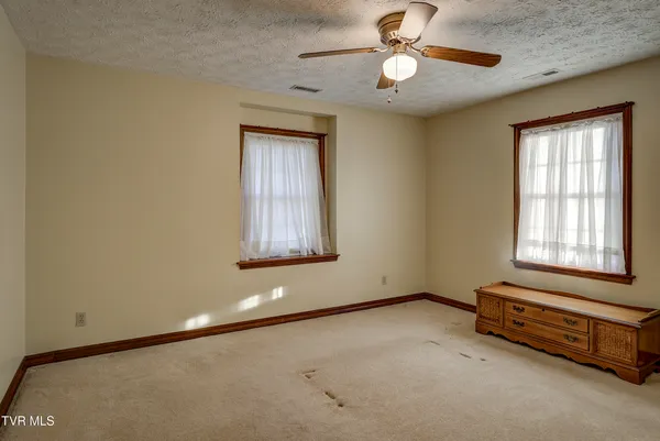 $965,000 | 150 Miller Crossing, Jonesborough, TN 37659