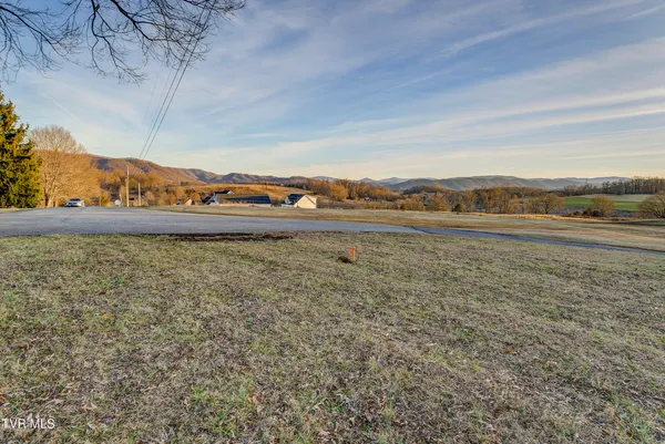 $965,000 | 150 Miller Crossing, Jonesborough, TN 37659