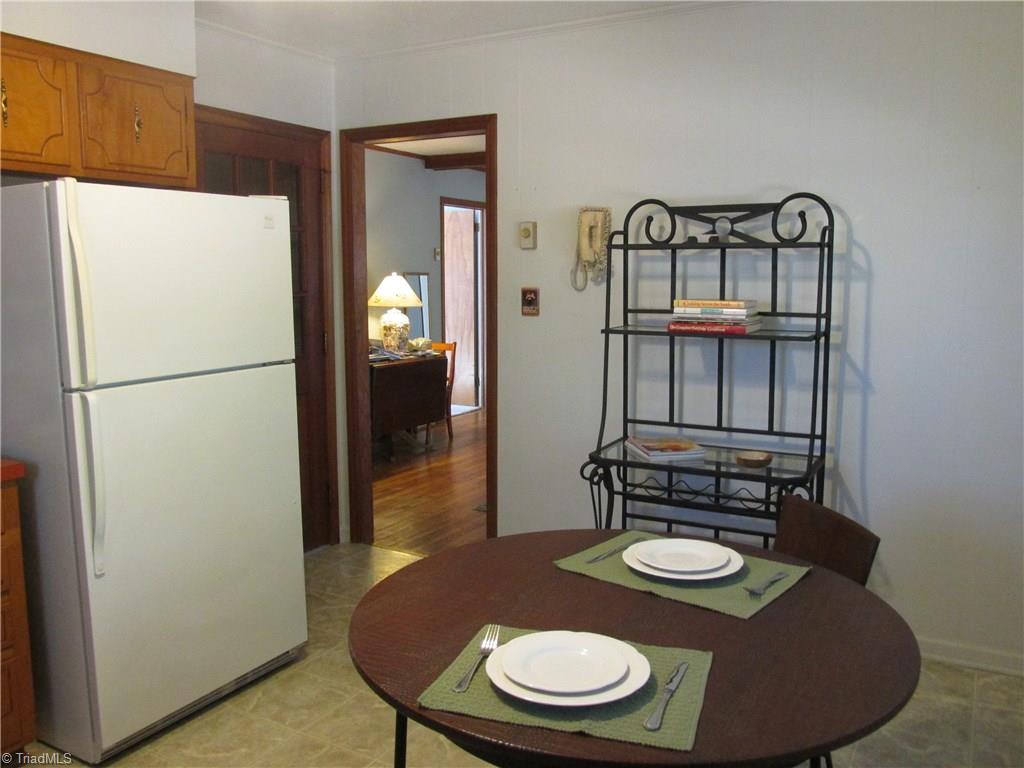 3209 Garwin Road Greensboro, NC 27406 - Photo 6 of 24 Kitchen