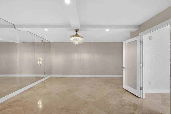 $775,000 | 5380 North Ocean Drive, Unit 3B, Singer Island, FL 33404