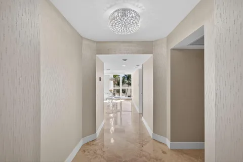 $775,000 | 5380 North Ocean Drive, Unit 3B, Singer Island, FL 33404