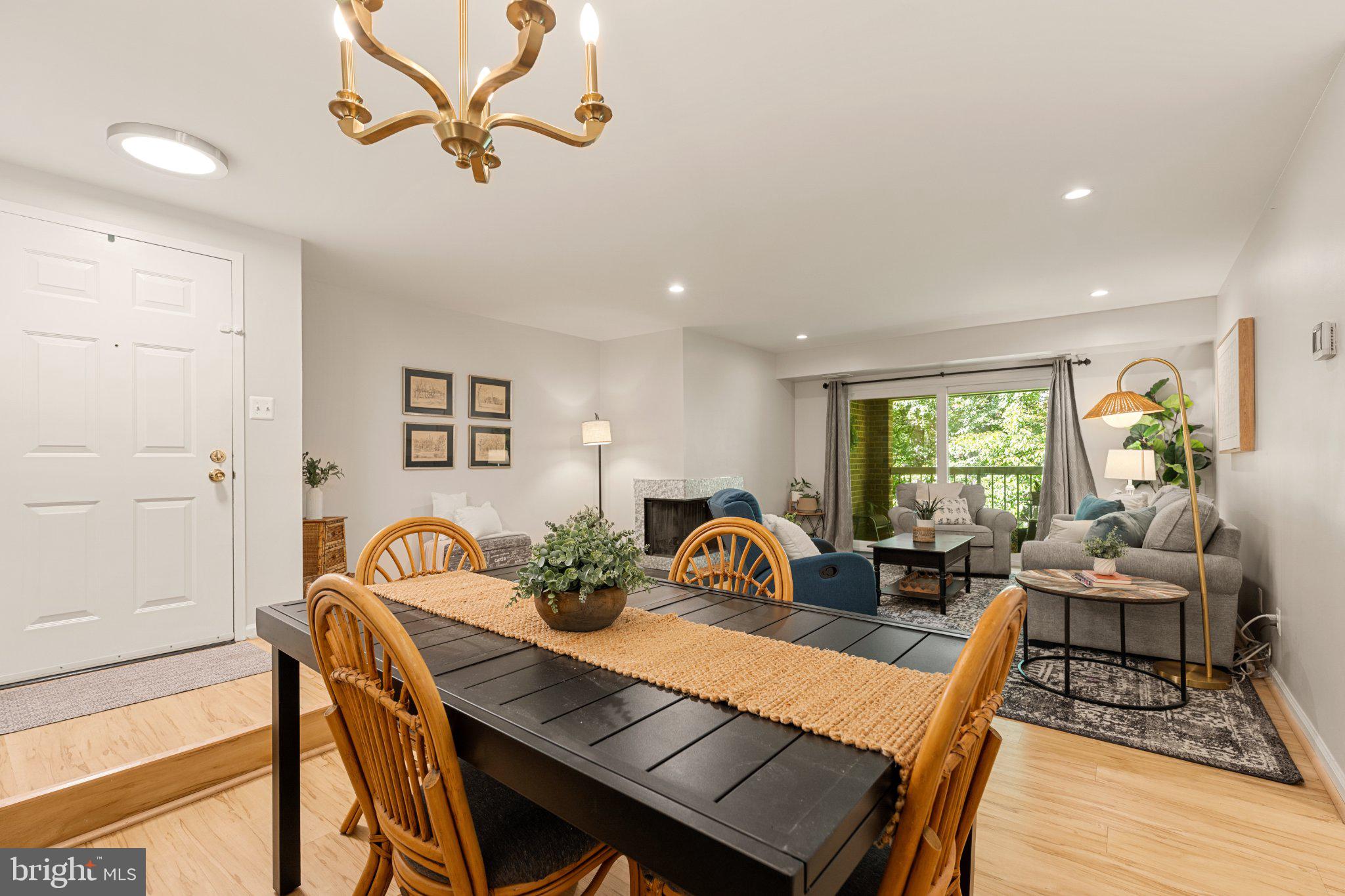 5809 Cove Landing Road, Unit 303 Burke, VA 22015 - Photo 10 of 27 Open Dining Room