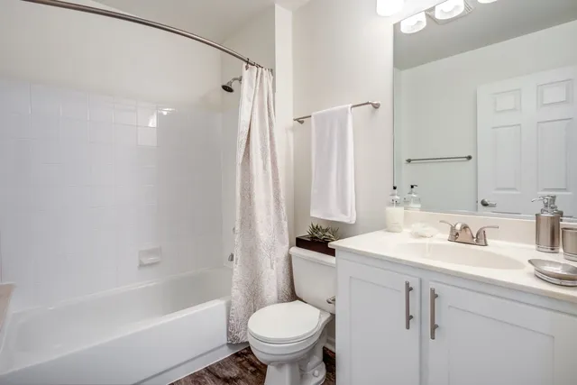 $4,099 | 136 Beethoven Court, Unit 136, Wheaton, IL 60189