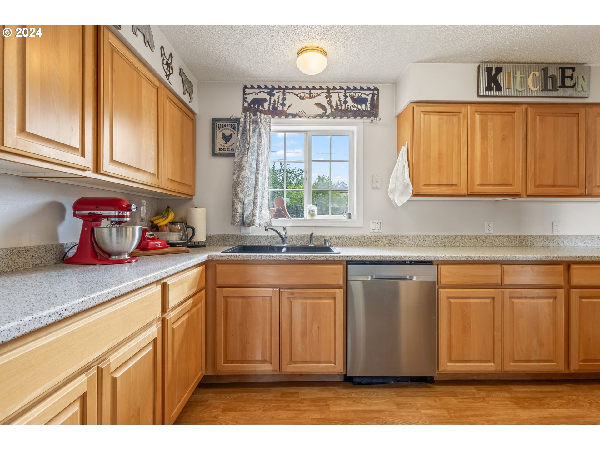 3110 Southwest 47th Street Redmond, OR 97756 - Photo 12 of 35 Gallery Image 12