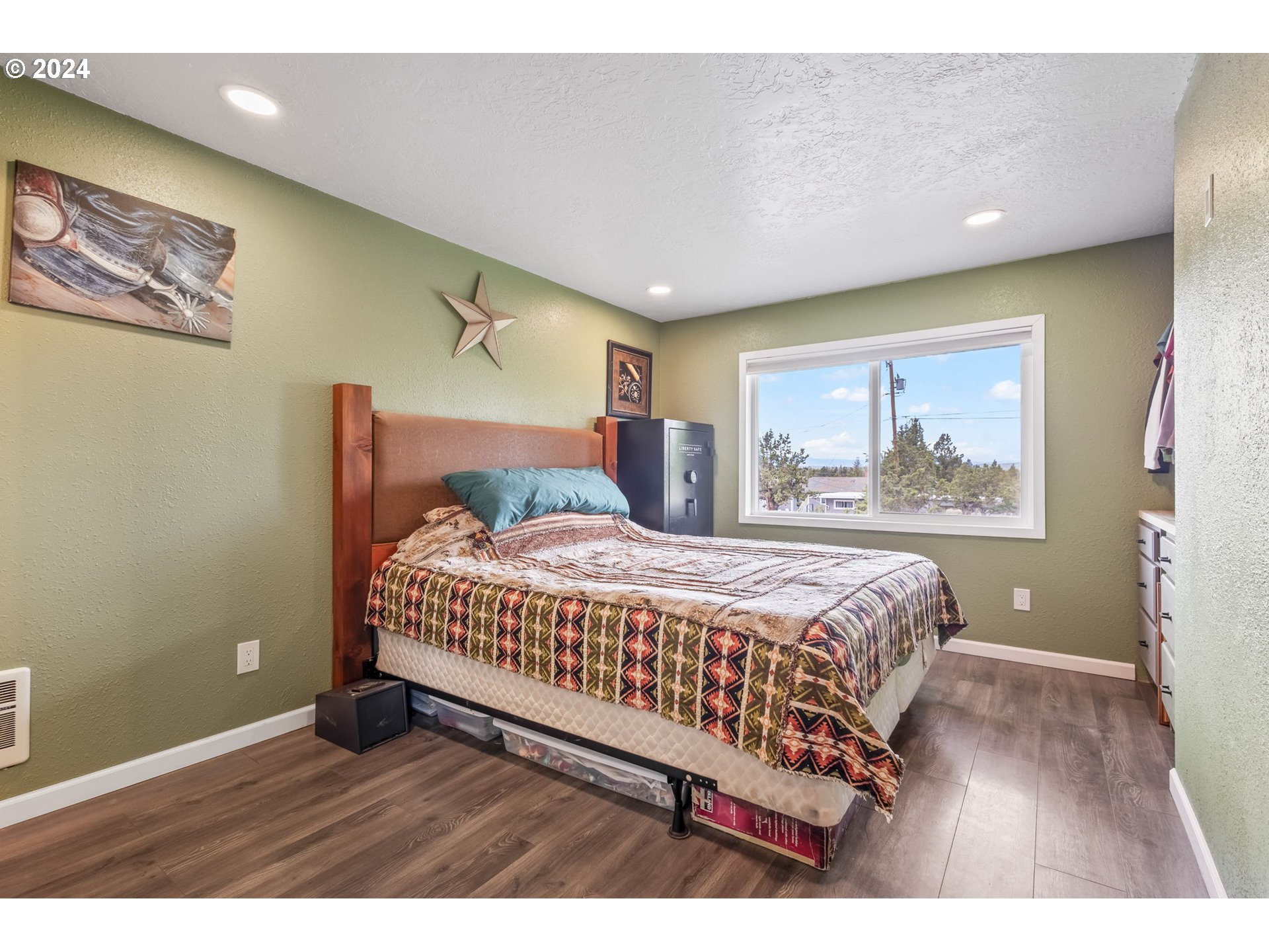 3110 Southwest 47th Street Redmond, OR 97756 - Photo 16 of 35 Gallery Image 16