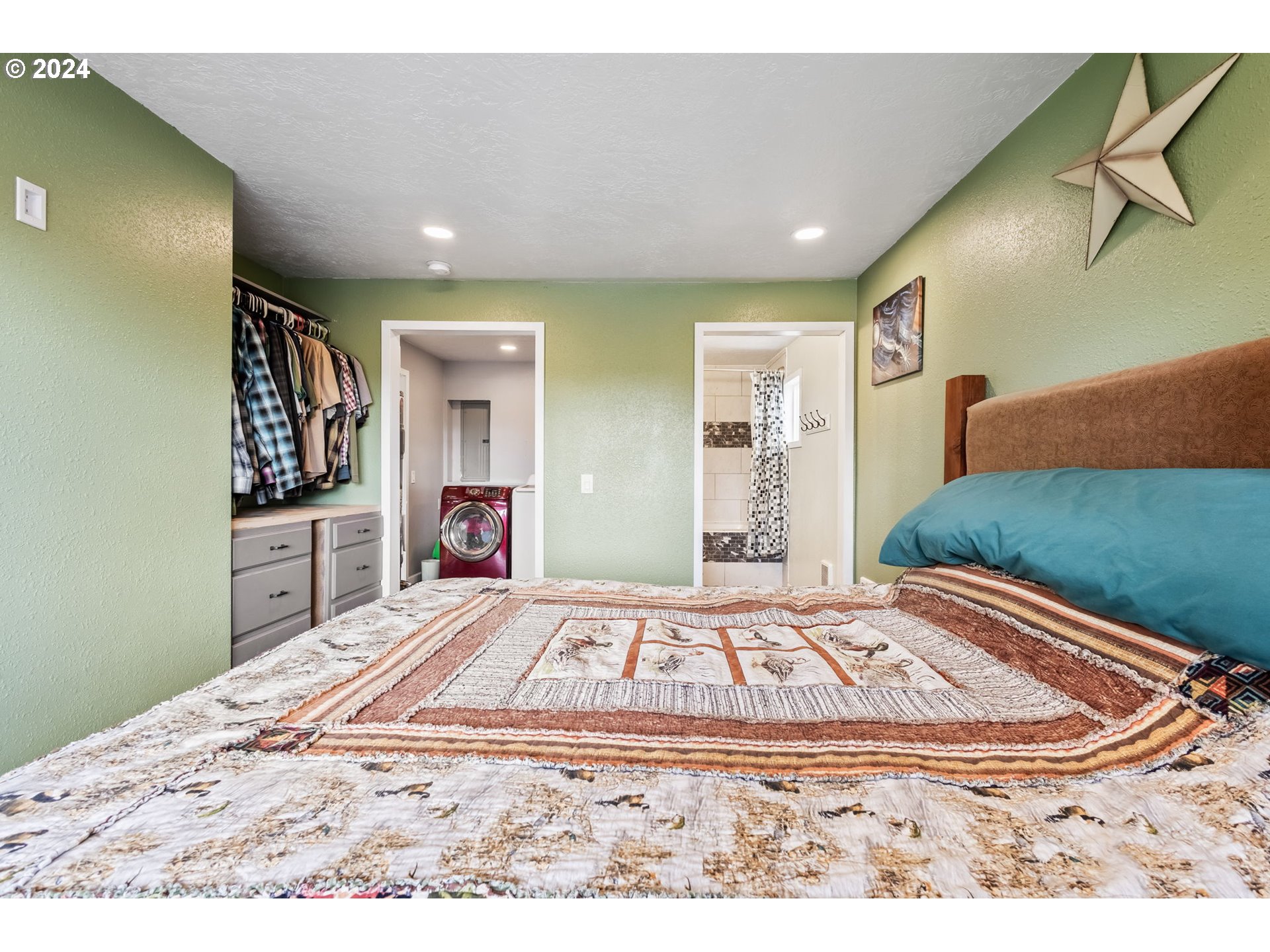 3110 Southwest 47th Street Redmond, OR 97756 - Photo 18 of 35 Gallery Image 18