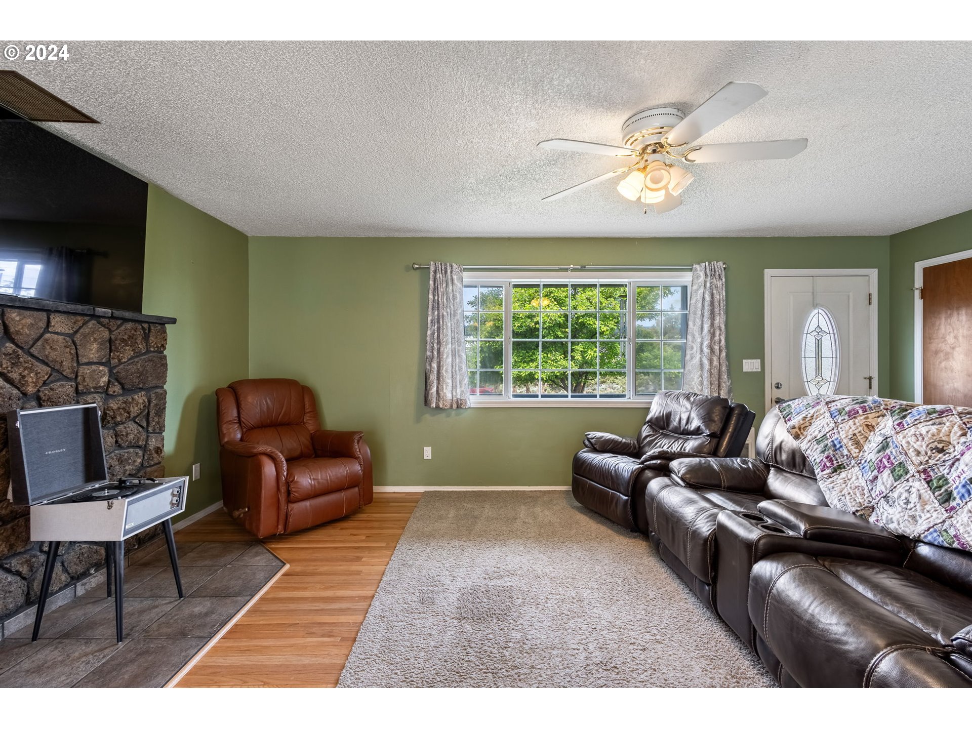 3110 Southwest 47th Street Redmond, OR 97756 - Photo 7 of 35 Gallery Image 7