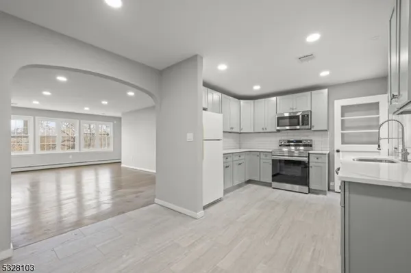 $4,200 | 427 Meyersville Road, Gillette, NJ 07933
