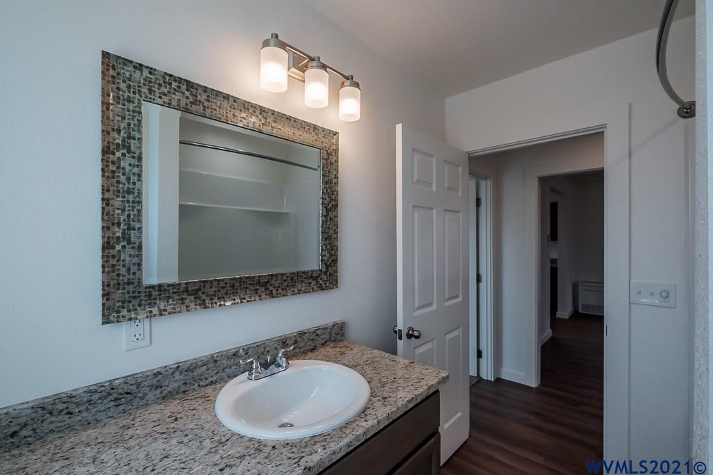 2120 Stoltz Hill Road Lebanon, OR 97355 - Photo 29 of 42 Gallery Image 29