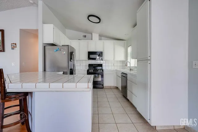 $379,000 | Undisclosed Address, Bakersfield, CA 93308