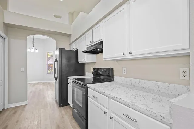 $2,700 | 6130 Whimbrelwood Drive, Lithia, FL 33547