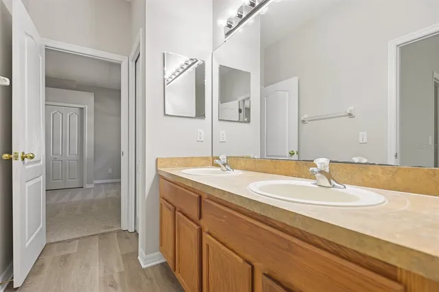 $2,700 | 6130 Whimbrelwood Drive, Lithia, FL 33547