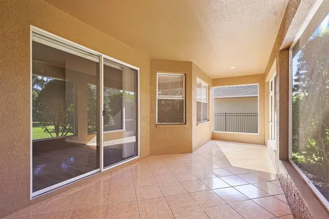 $2,700 | 6130 Whimbrelwood Drive, Lithia, FL 33547