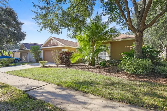 $2,700 | 6130 Whimbrelwood Drive, Lithia, FL 33547