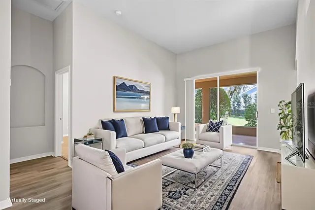 $2,700 | 6130 Whimbrelwood Drive, Lithia, FL 33547