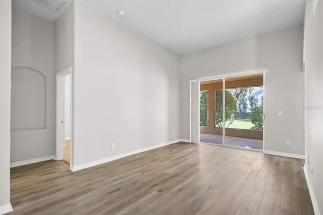 $2,700 | 6130 Whimbrelwood Drive, Lithia, FL 33547