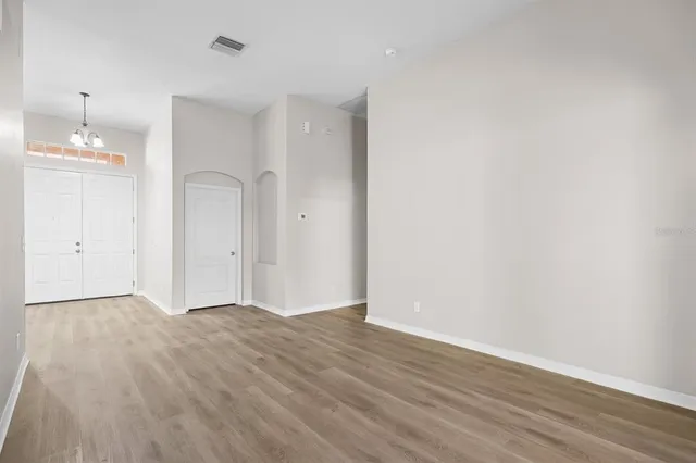 $2,700 | 6130 Whimbrelwood Drive, Lithia, FL 33547