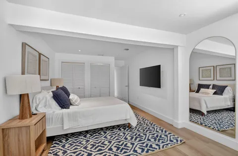 $2,040,000 | 4811 North Flagler Drive, West Palm Beach, FL 33407