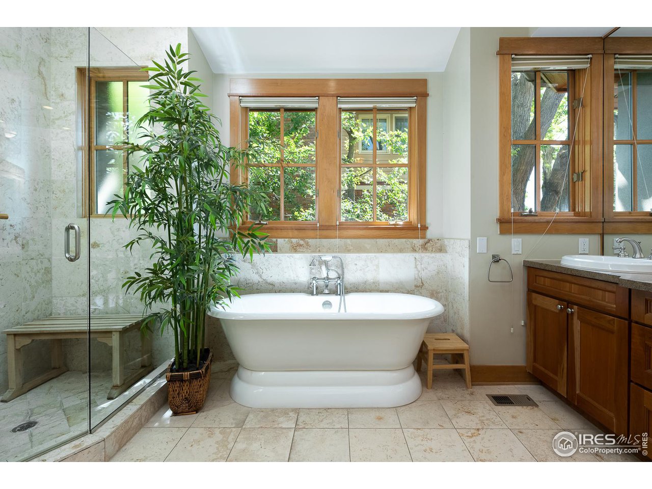 520 Spruce Street Boulder, CO 80302 - Photo 20 of 40 a bathroom with a sink toilet and shower