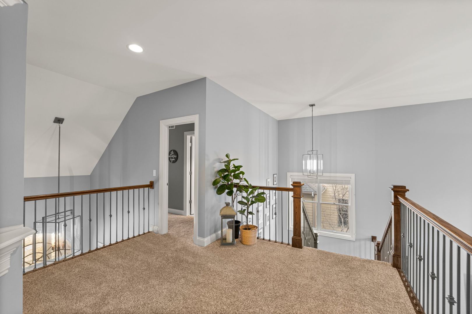 81 Landon Circle Wheaton, IL 60189 - Photo 29 of 79 a view of a hallway with a livingroom and entryway