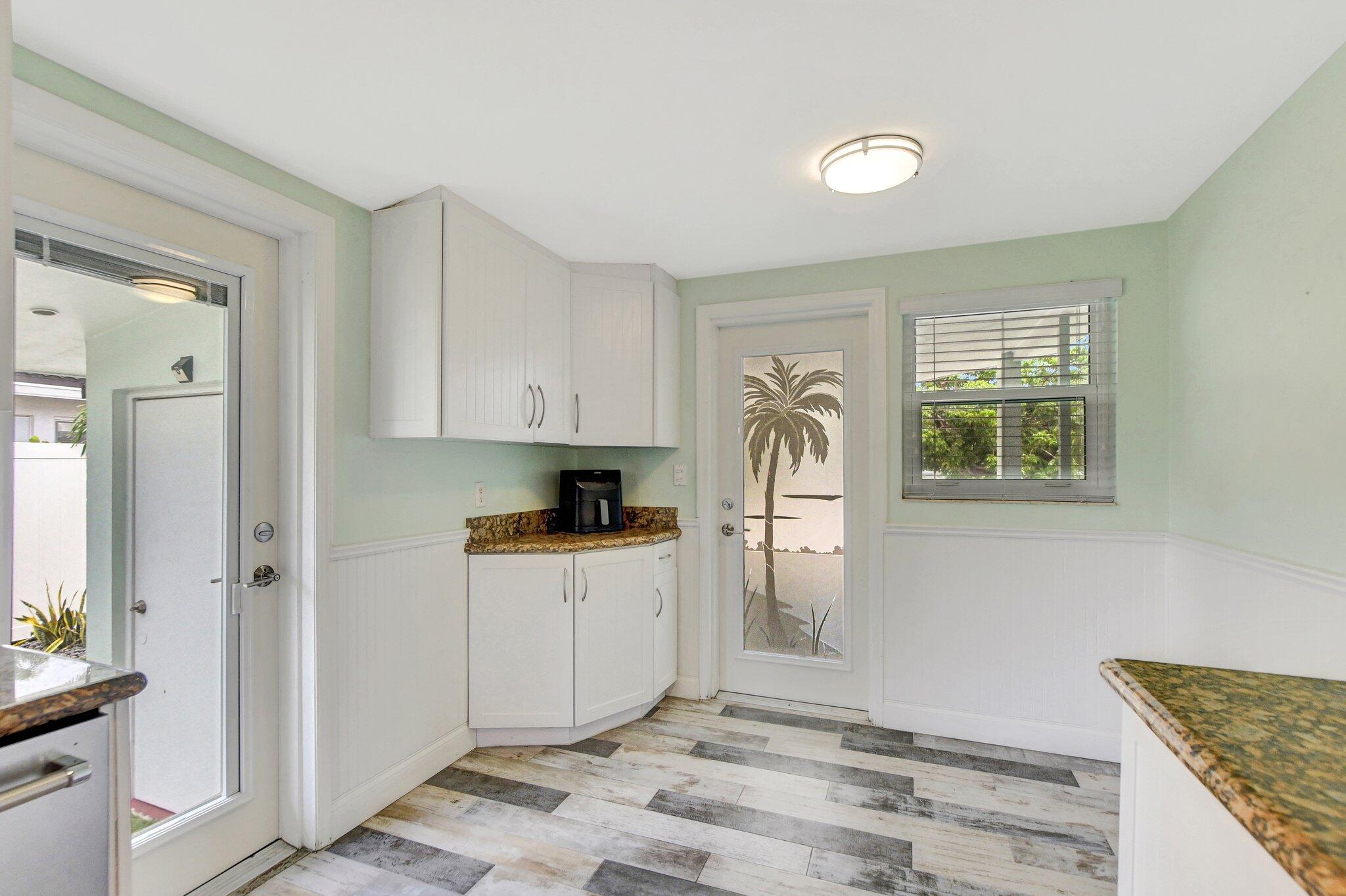 530 Northeast 17th Street Boca Raton, FL 33432 - Photo 16 of 51 19-web-or-mls-DSC_0506
