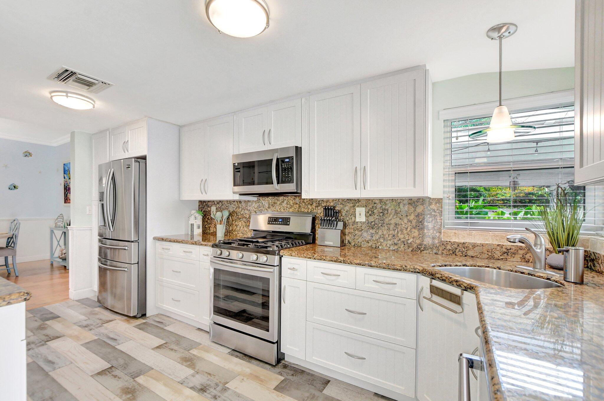 530 Northeast 17th Street Boca Raton, FL 33432 - Photo 17 of 51 20-web-or-mls-DSC_0511