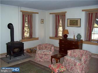 149 School House Road Boyertown, PA 19512 - Photo 5 of 12 Living Room