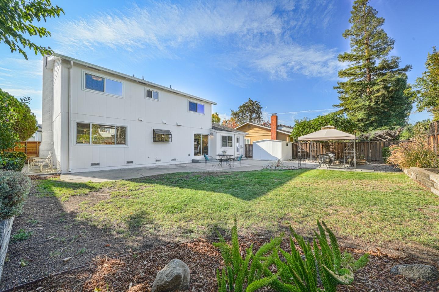827 Bend Avenue San Jose, CA 95136 - Photo 24 of 27 a house view with a garden space