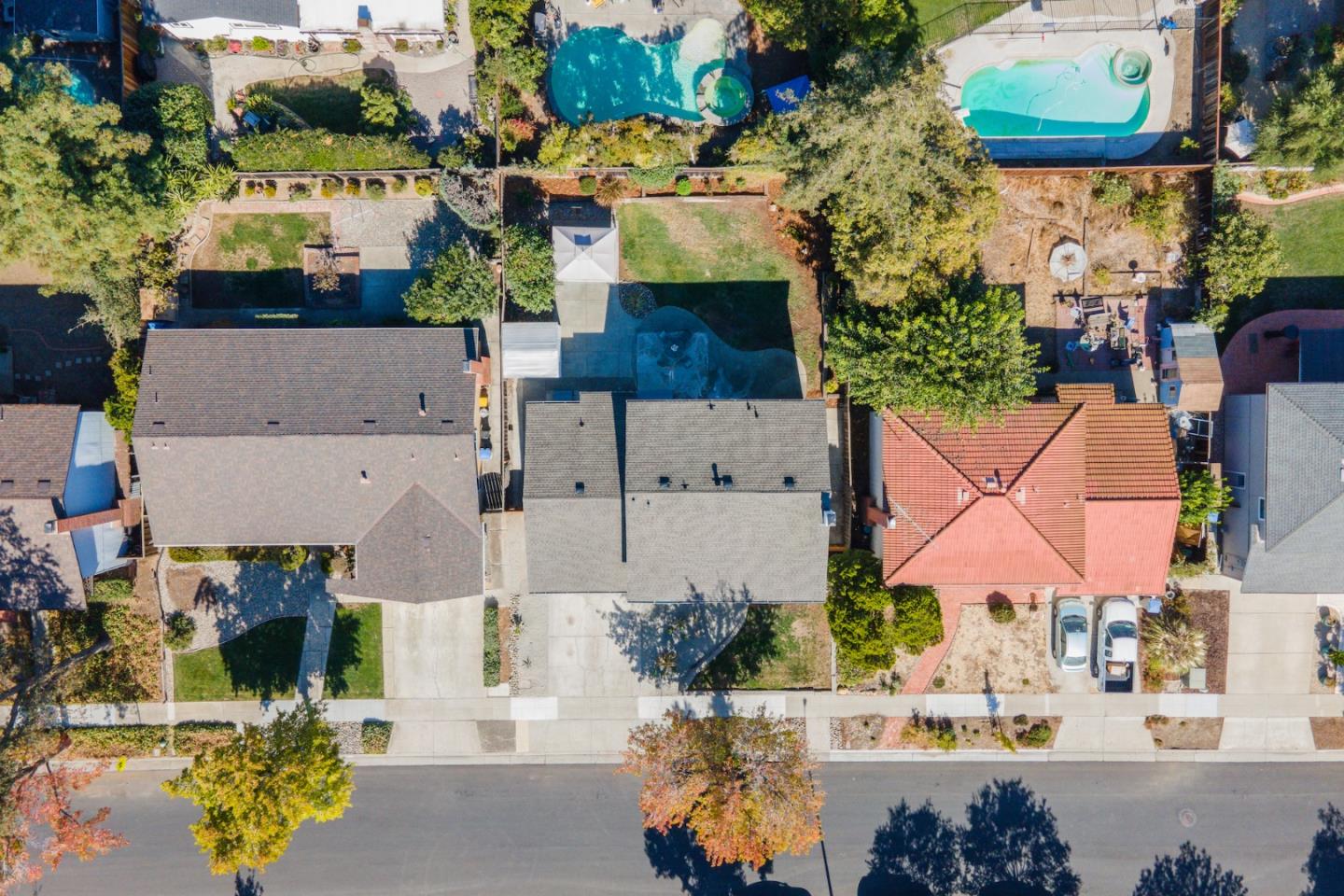827 Bend Avenue San Jose, CA 95136 - Photo 25 of 27 an aerial view of residential houses with outdoor space and parking