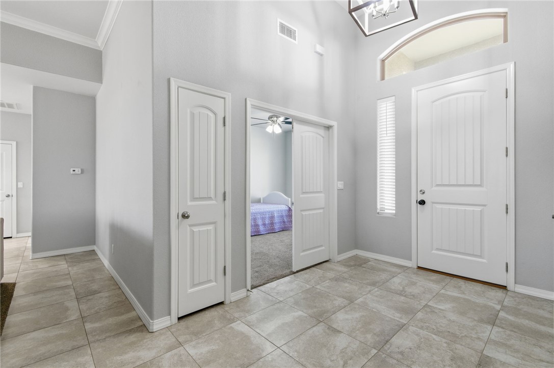 4713 North Old Ranch Lane Kingman, AZ 86401 - Photo 4 of 41 a view of a hallway with closet area