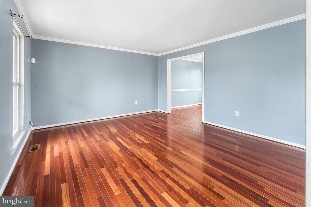 1613 Golf Course Drive Bowie, MD 20721 - Photo 17 of 33 Combination Dining and Living Room View