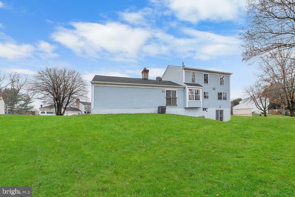 1613 Golf Course Drive Bowie, MD 20721 - Photo 31 of 33 Rear Yard view
