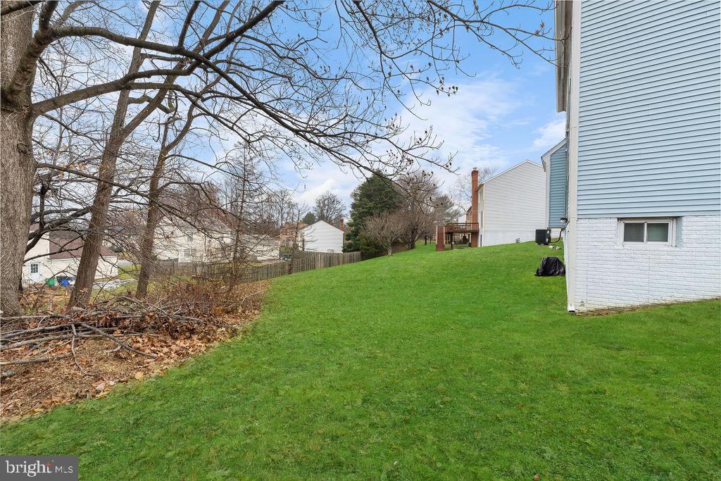 1613 Golf Course Drive Bowie, MD 20721 - Photo 33 of 33 Side Yard View