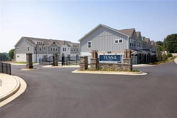 $2,424 | 622 Shallowford Road, Unit CARLISLE, Gainesville, GA 30504