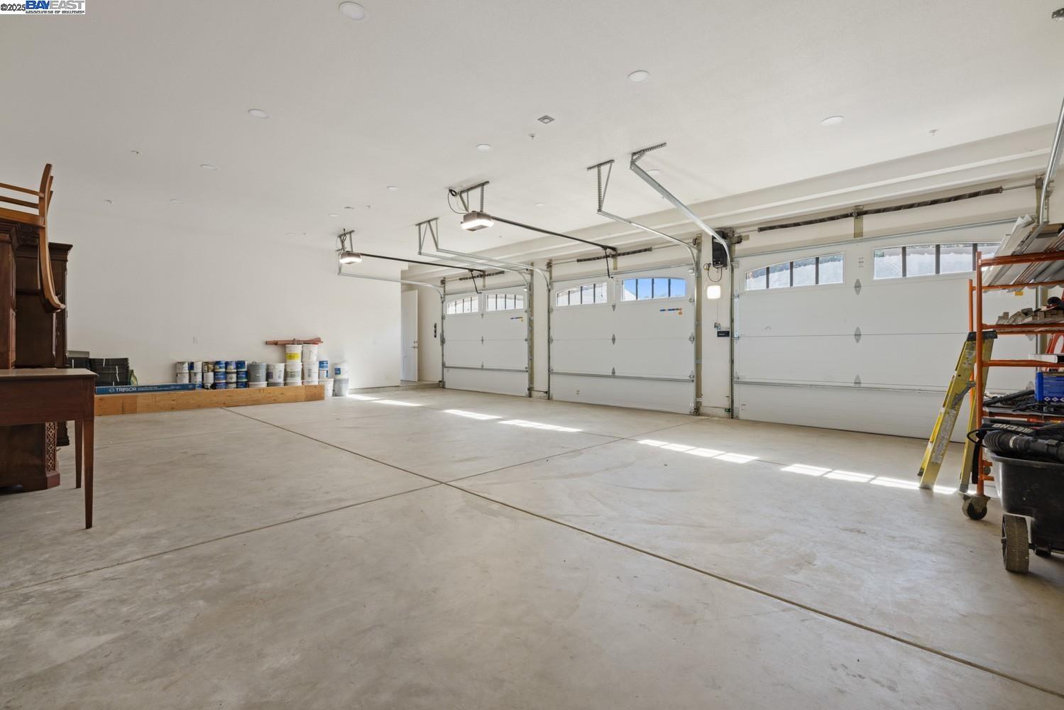 700 Clipper Hill Road Danville, CA 94526 - Photo 34 of 35 a view of a garage