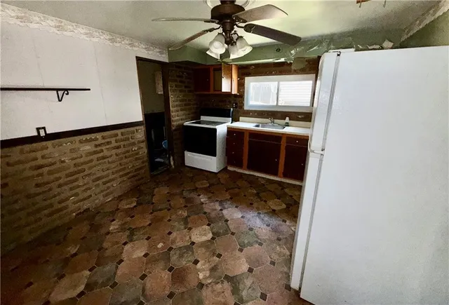 $37,900 | 709 Darlington Avenue, Jeannette, PA 15644