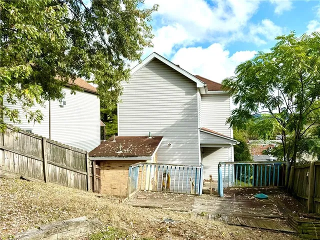 $37,900 | 709 Darlington Avenue, Jeannette, PA 15644