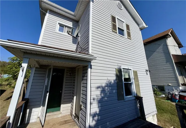 $37,900 | 709 Darlington Avenue, Jeannette, PA 15644