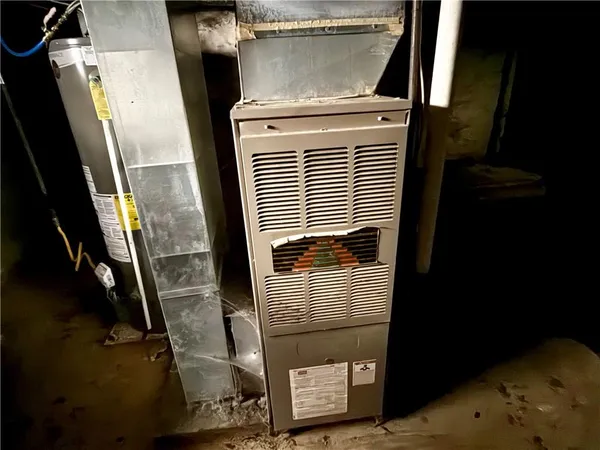 $37,900 | 709 Darlington Avenue, Jeannette, PA 15644