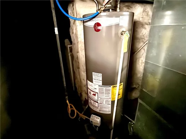 $37,900 | 709 Darlington Avenue, Jeannette, PA 15644