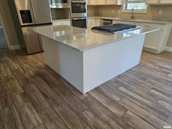 $449,000 | 7289 North Whippoorwill Lane, Peoria, IL 61614