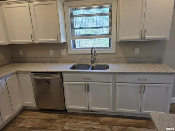 $449,000 | 7289 North Whippoorwill Lane, Peoria, IL 61614