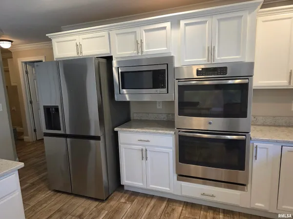 $449,000 | 7289 North Whippoorwill Lane, Peoria, IL 61614