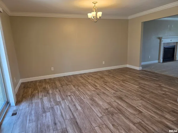 $449,000 | 7289 North Whippoorwill Lane, Peoria, IL 61614