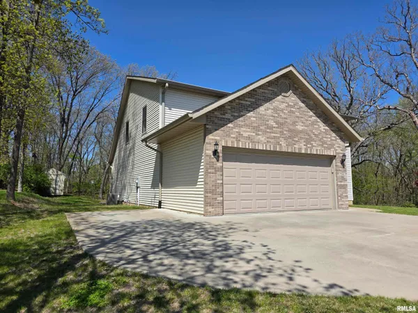 $449,000 | 7289 North Whippoorwill Lane, Peoria, IL 61614