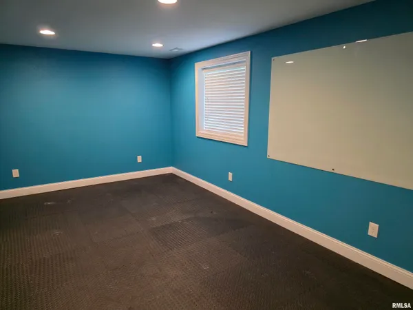 $449,000 | 7289 North Whippoorwill Lane, Peoria, IL 61614