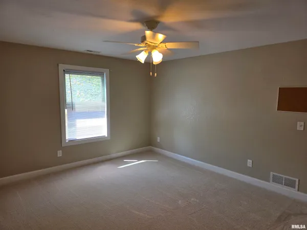 $449,000 | 7289 North Whippoorwill Lane, Peoria, IL 61614